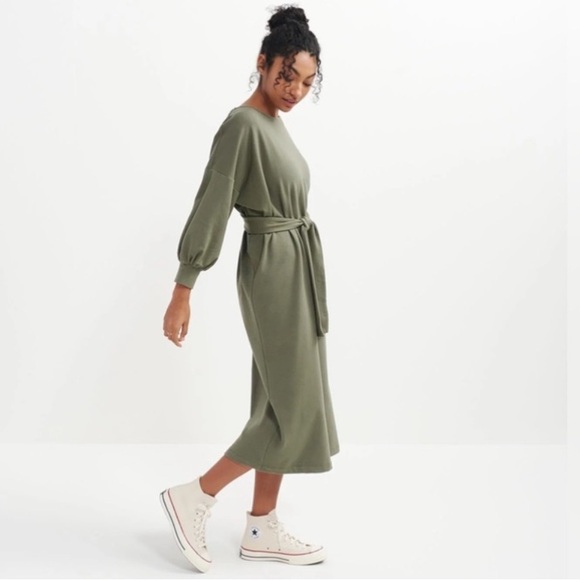 Amour Vert Dresses & Skirts - Amour Vert Vetiver Nour Fleur Reverie Terry Sweatshirt Dress OSFM